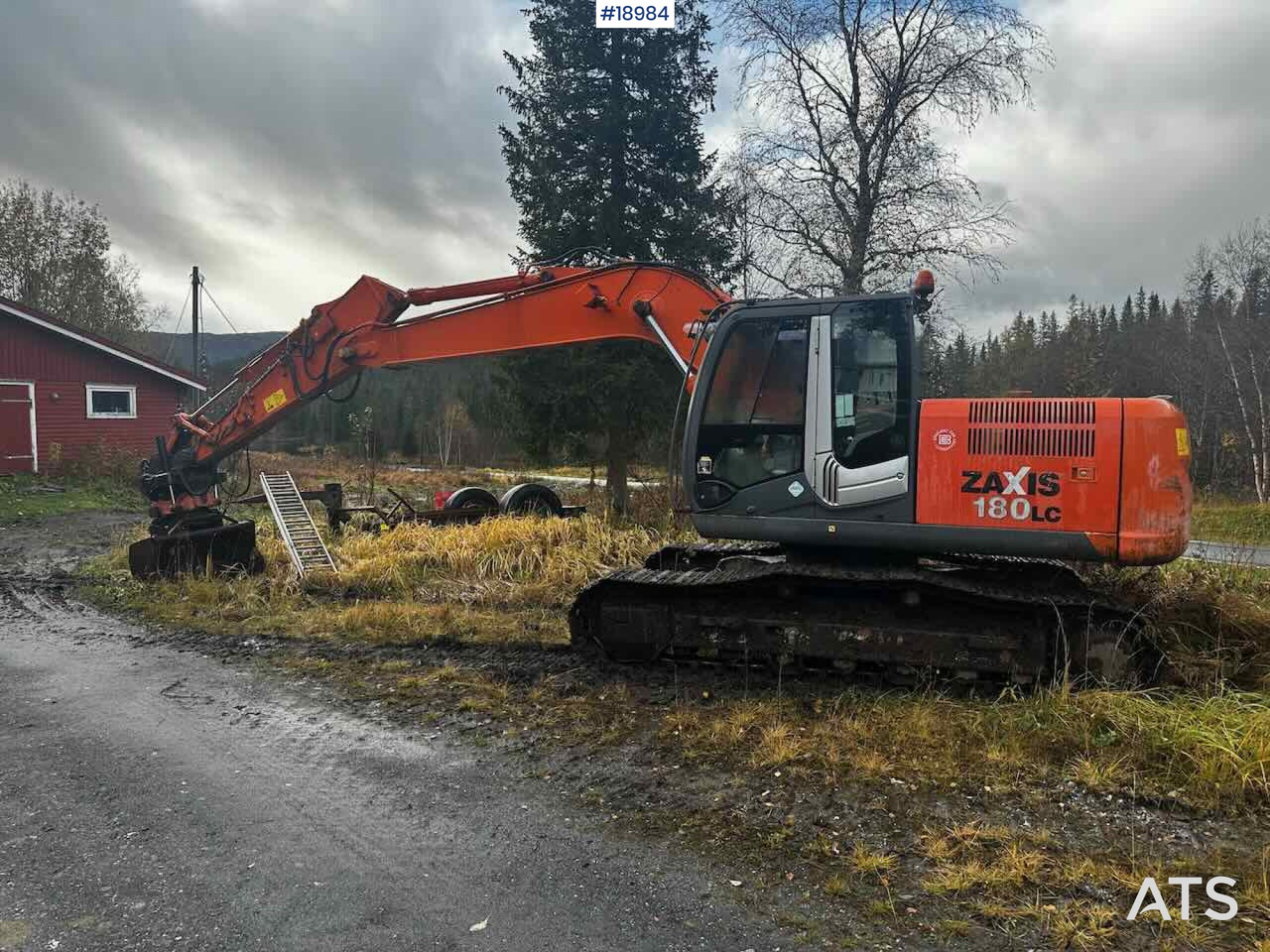 Hitachi ZX180LC-3 - מחפר: תמונה 3 Hitachi ZX180LC-3 - מחפר: תמונה 3