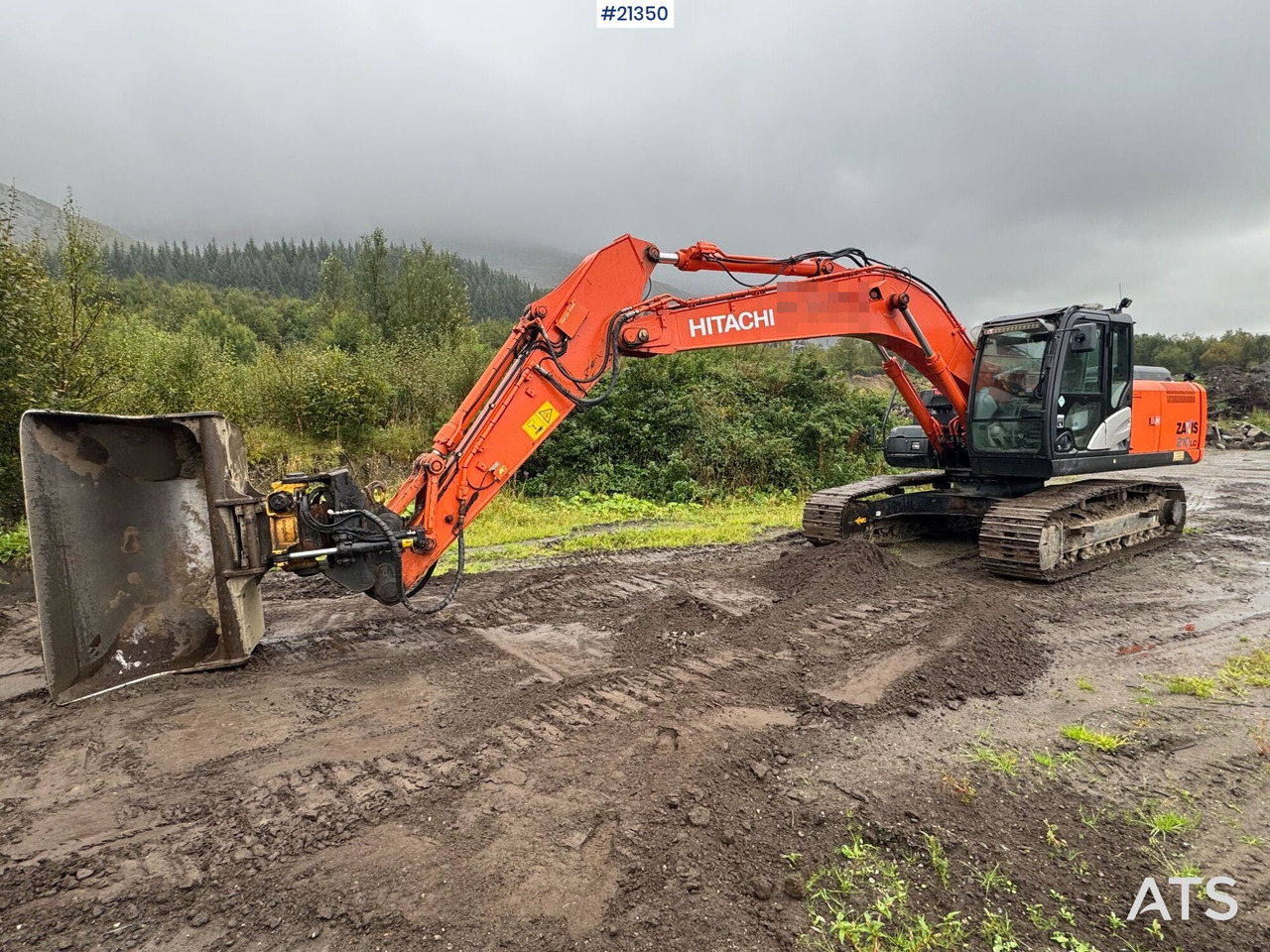 Hitachi ZX210LC - מחפר: תמונה 1 Hitachi ZX210LC - מחפר: תמונה 1