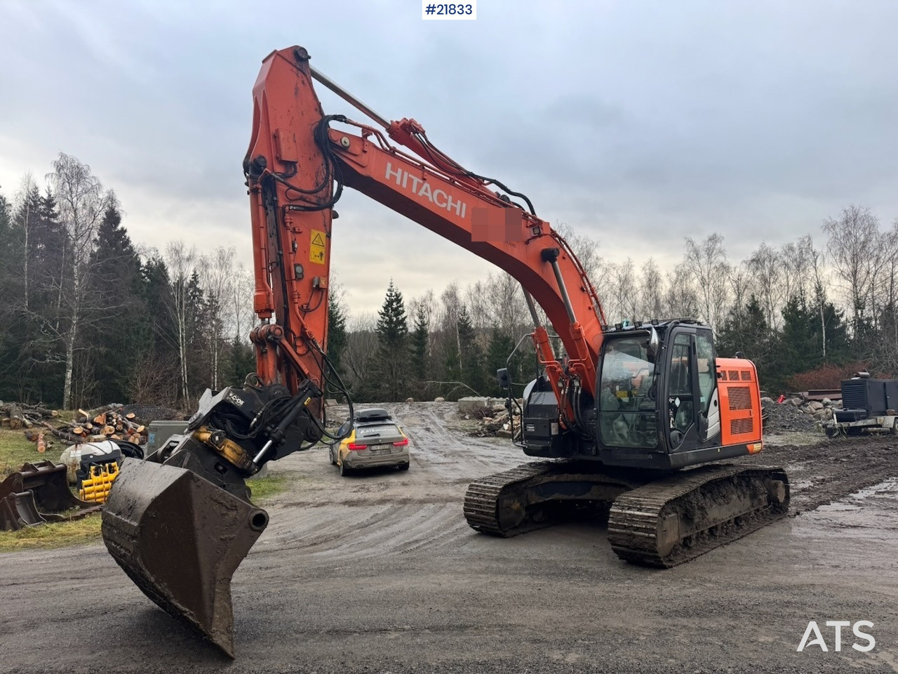 Hitachi ZX225USRLC-6 Beltegraver m/ Rototilt, 2 skuffer og Easy Dig. SE VIDEO - מחפר סורק: תמונה 1 Hitachi ZX225USRLC-6 Beltegraver m/ Rototilt, 2 skuffer og Easy Dig. SE VIDEO - מחפר סורק: תמונה 1