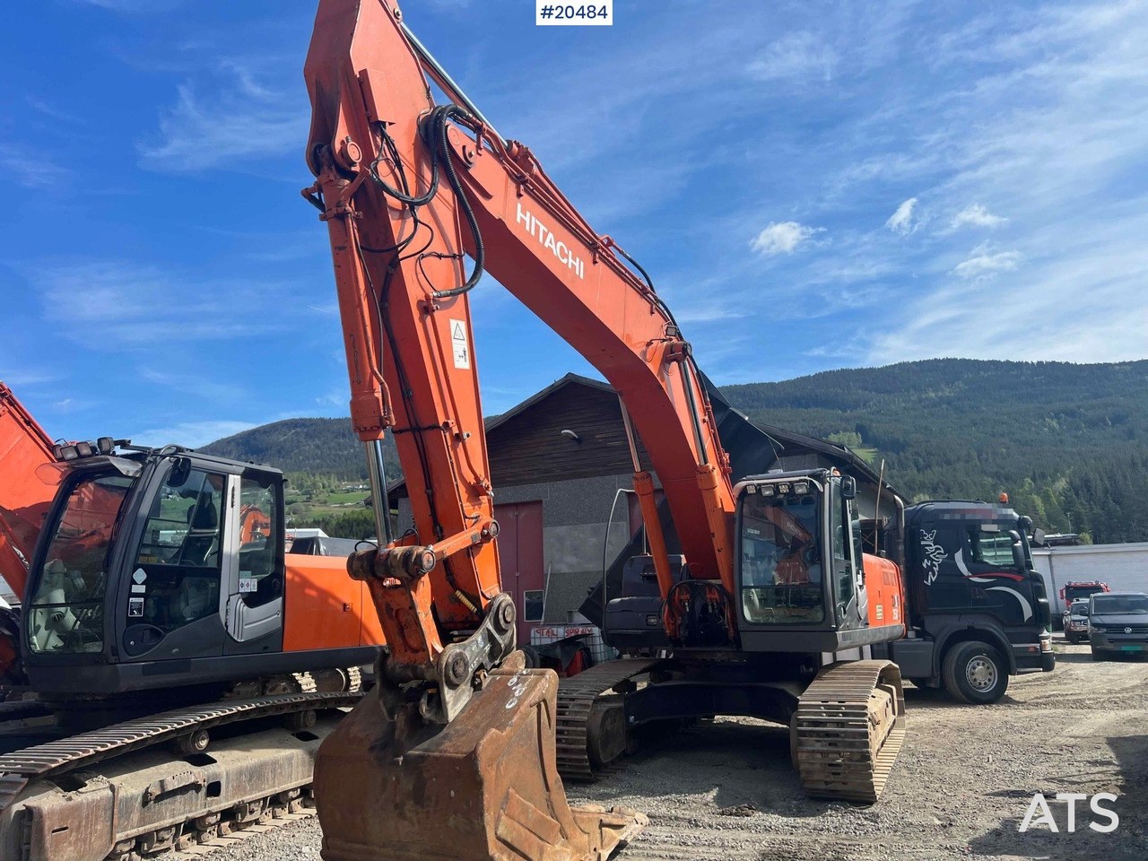 Hitachi ZX350LC-3 - מחפר: תמונה 2 Hitachi ZX350LC-3 - מחפר: תמונה 2
