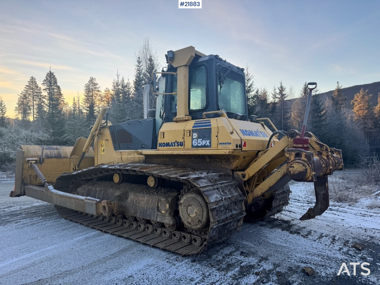 Komatsu D65 PX-15 - דחפור: תמונה 4 Komatsu D65 PX-15 - דחפור: תמונה 4