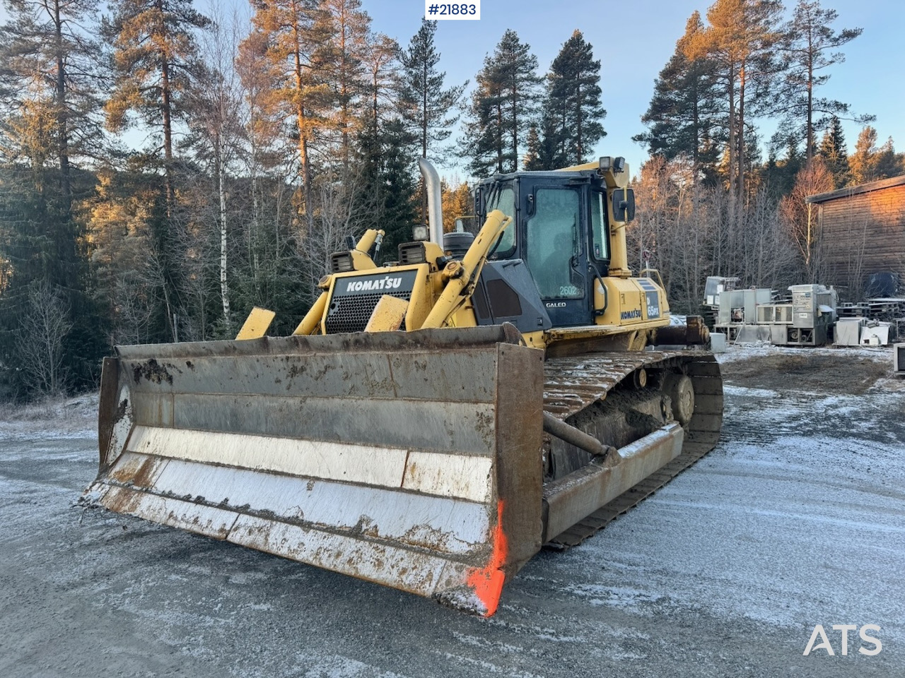 Komatsu D65 PX-15 - דחפור: תמונה 1 Komatsu D65 PX-15 - דחפור: תמונה 1