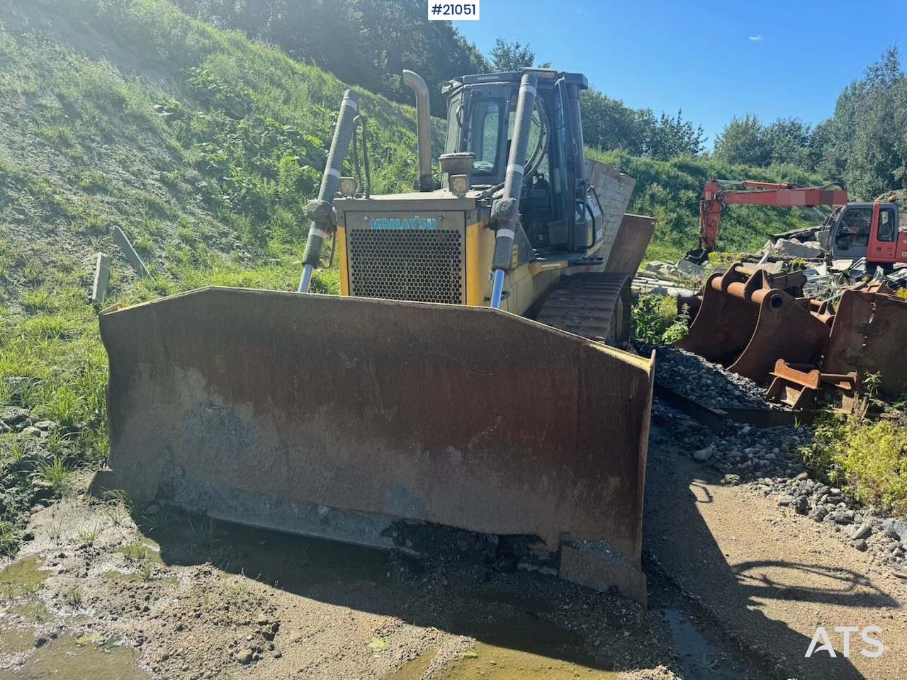 Komatsu D65EX - דחפור: תמונה 3 Komatsu D65EX - דחפור: תמונה 3
