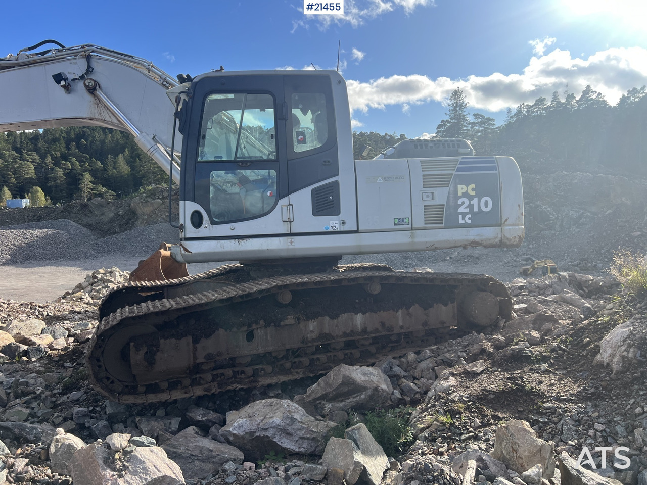 Komatsu PC210LC-8 - מחפר סורק: תמונה 2 Komatsu PC210LC-8 - מחפר סורק: תמונה 2