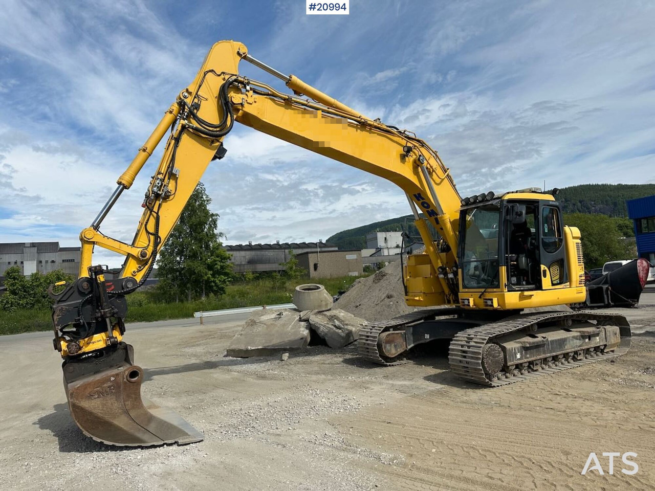 Komatsu PC228USLC-10 - מחפר סורק: תמונה 2 Komatsu PC228USLC-10 - מחפר סורק: תמונה 2