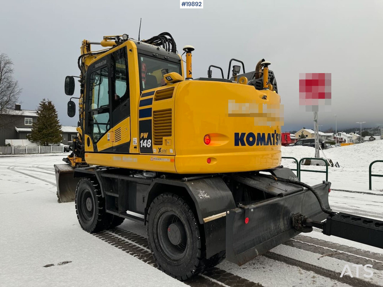 Komatsu PW148-11 - מחפר גלגלים: תמונה 3 Komatsu PW148-11 - מחפר גלגלים: תמונה 3