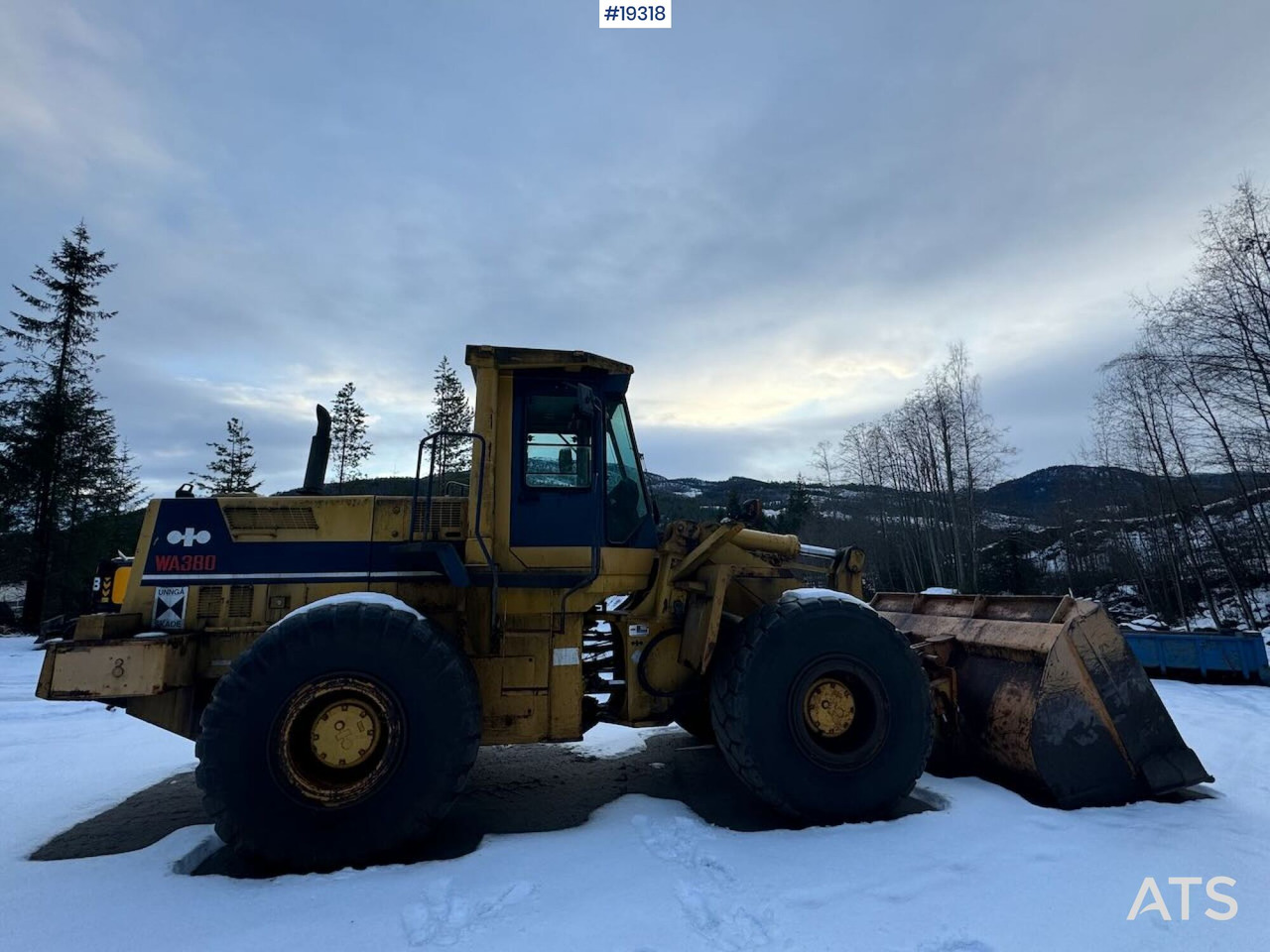 Komatsu WA 380 - מעמיס גלגלים: תמונה 3 Komatsu WA 380 - מעמיס גלגלים: תמונה 3