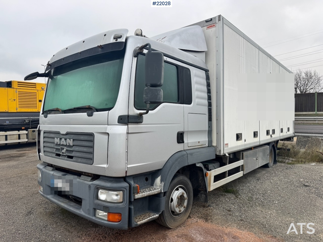 MAN 2008 MAN TGL 12.210 4x2 Skapbil m/ full sideåpning - משאית תיבה: תמונה 1 MAN 2008 MAN TGL 12.210 4x2 Skapbil m/ full sideåpning - משאית תיבה: תמונה 1