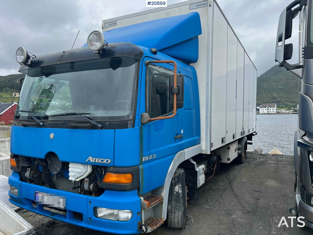 Mercedes 1523 4x2 skapbil m/ full sideåpning og lift Rep.objekt - משאית תיבה: תמונה 1 Mercedes 1523 4x2 skapbil m/ full sideåpning og lift Rep.objekt - משאית תיבה: תמונה 1