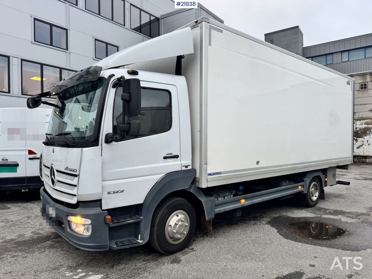 Mercedes 2017 Mercedes Atego 1023 Skapbil - משאית תיבה: תמונה 2 Mercedes 2017 Mercedes Atego 1023 Skapbil - משאית תיבה: תמונה 2