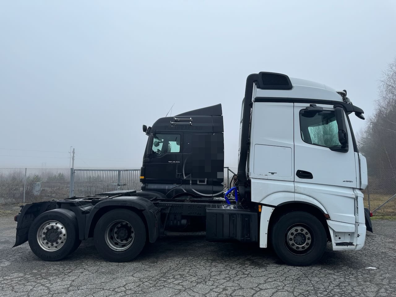 Mercedes Actros 2551 - יחידת טרקטור: תמונה 2 Mercedes Actros 2551 - יחידת טרקטור: תמונה 2