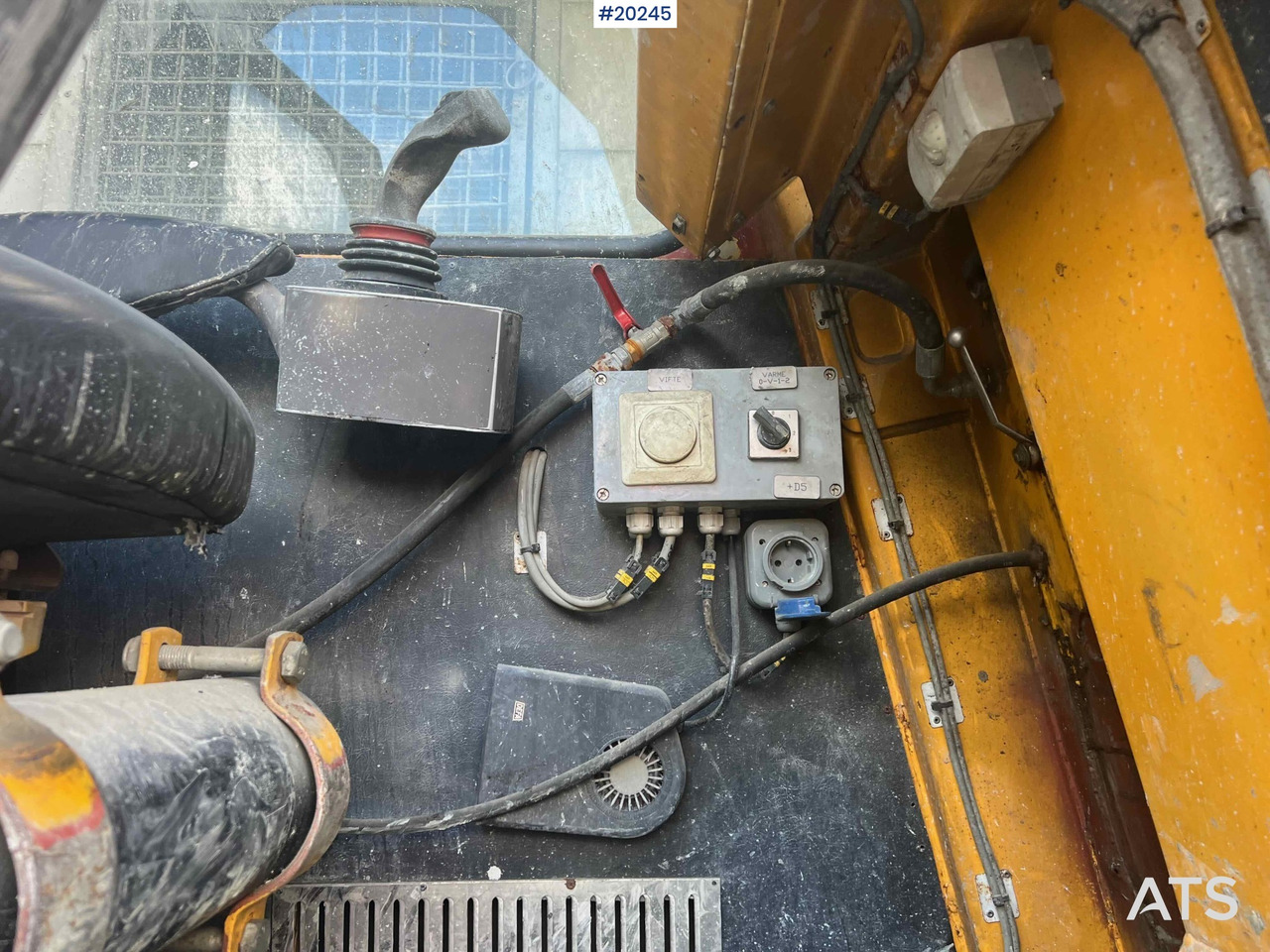 הַחכָּרָה Mercedes Actros 2641 6x4 M/ 2008 AMV 7450 Betong sprøyterigg påbygg Mercedes Actros 2641 6x4 M/ 2008 AMV 7450 Betong sprøyterigg påbygg: תמונה 32