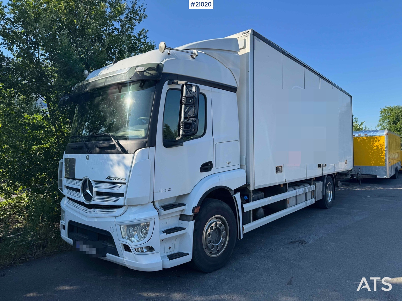 Mercedes Actros - משאית תיבה: תמונה 2 Mercedes Actros - משאית תיבה: תמונה 2