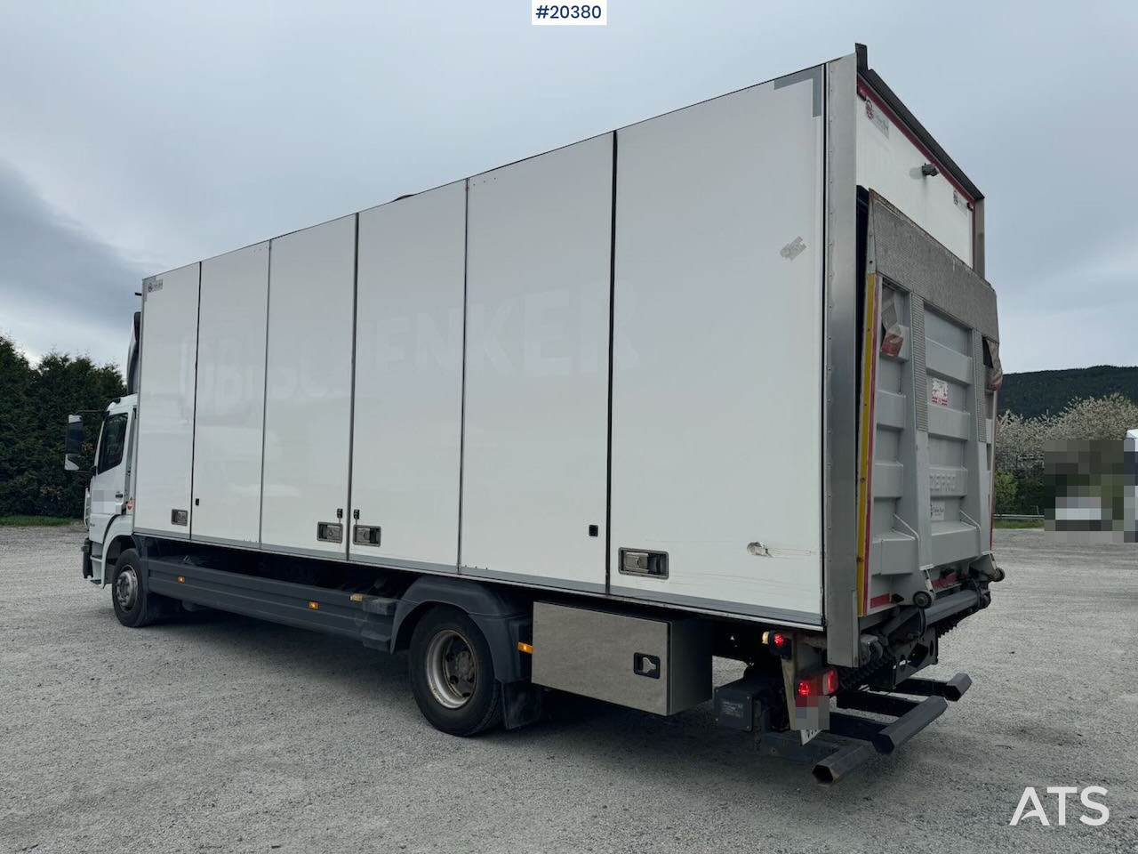 Mercedes Atego 1524 - משאית תיבה: תמונה 4 Mercedes Atego 1524 - משאית תיבה: תמונה 4