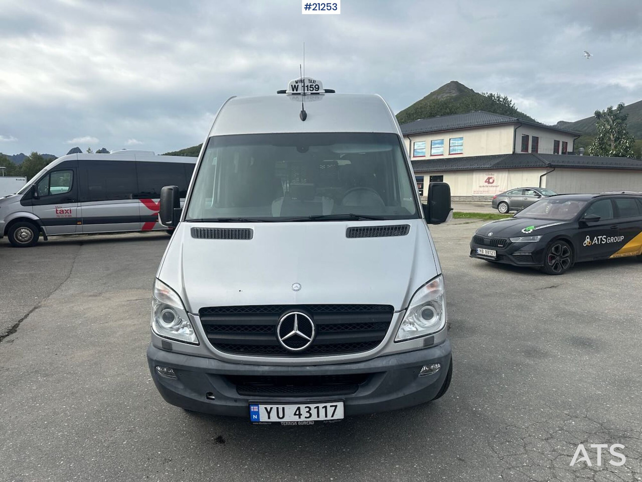 מיניבוס, כלי רכב מסחרי לנוסעים Mercedes Sprinter: תמונה 9