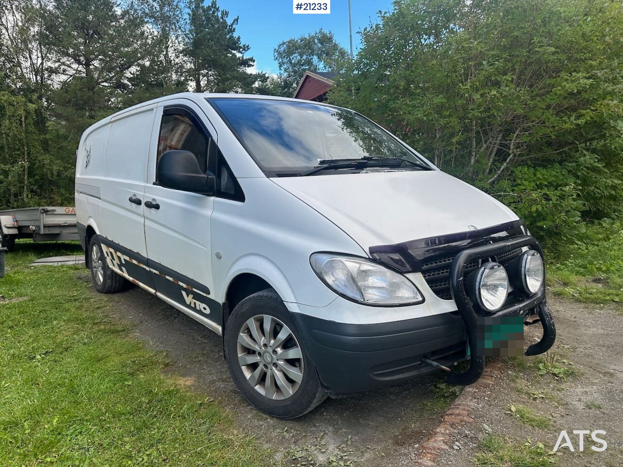 Mercedes VITO - כלי רכב מסחרי עם לוח: תמונה 4 Mercedes VITO - כלי רכב מסחרי עם לוח: תמונה 4