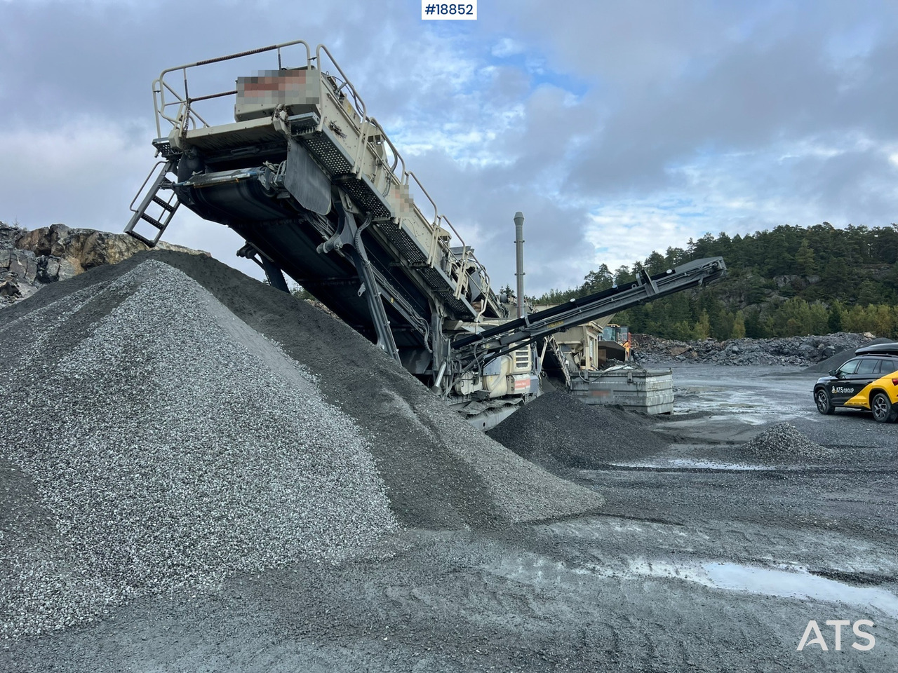 מגרסה ניידת Metso Lokotrack LT220D Finknuser m/ sikt, matekasse og transportbånd: תמונה 11