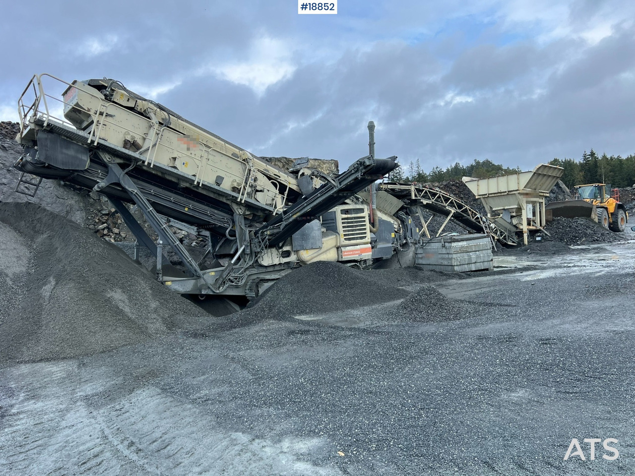 מגרסה ניידת Metso Lokotrack LT220D Finknuser m/ sikt, matekasse og transportbånd: תמונה 36