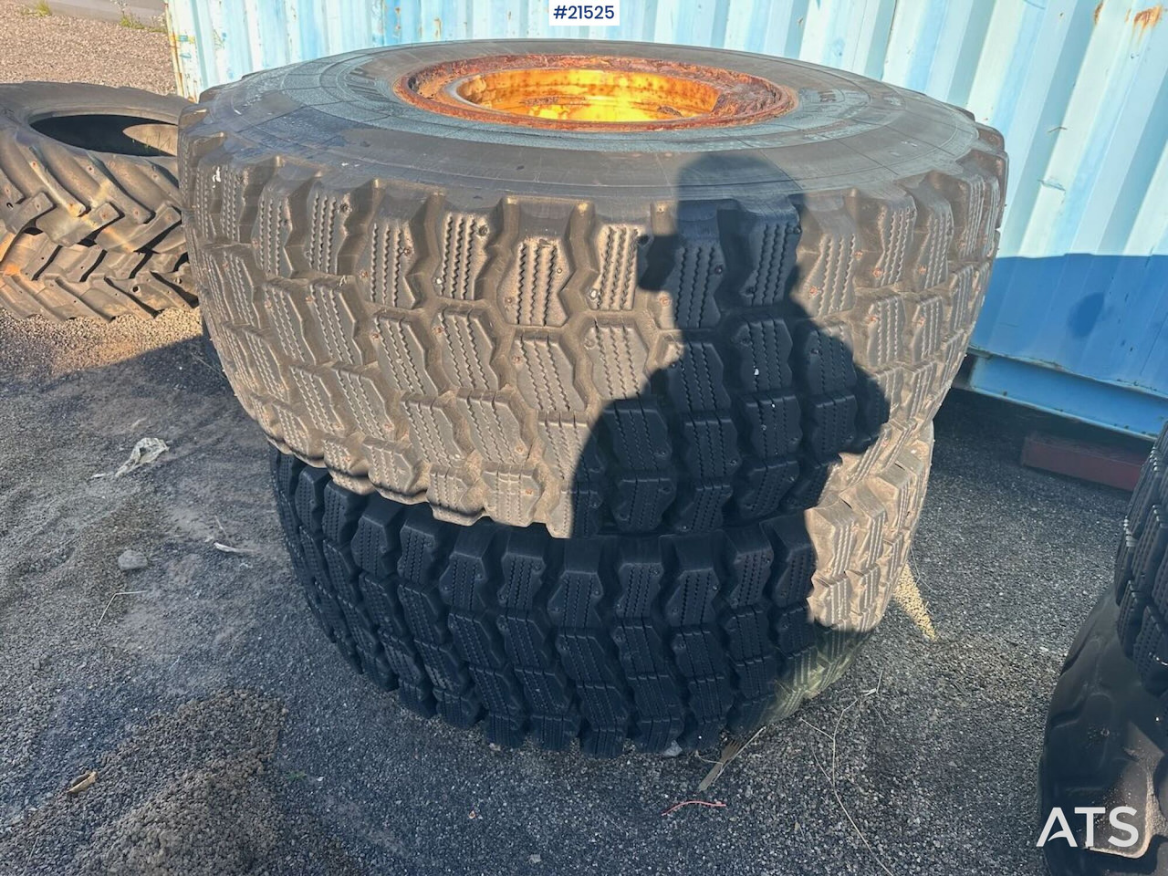 Michelin hjullaster dekk til Volvo L110 - חבילת גלגלים וצמיגים עבור מכונת בנייה: תמונה 1 Michelin hjullaster dekk til Volvo L110 - חבילת גלגלים וצמיגים עבור מכונת בנייה: תמונה 1