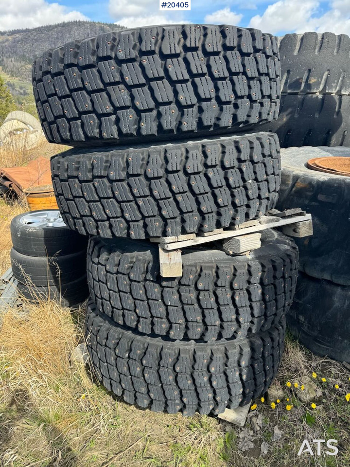 Michelin vinterdekk m/ felg - גלגלים וצמיגים עבור מכונת בנייה: תמונה 5 Michelin vinterdekk m/ felg - גלגלים וצמיגים עבור מכונת בנייה: תמונה 5