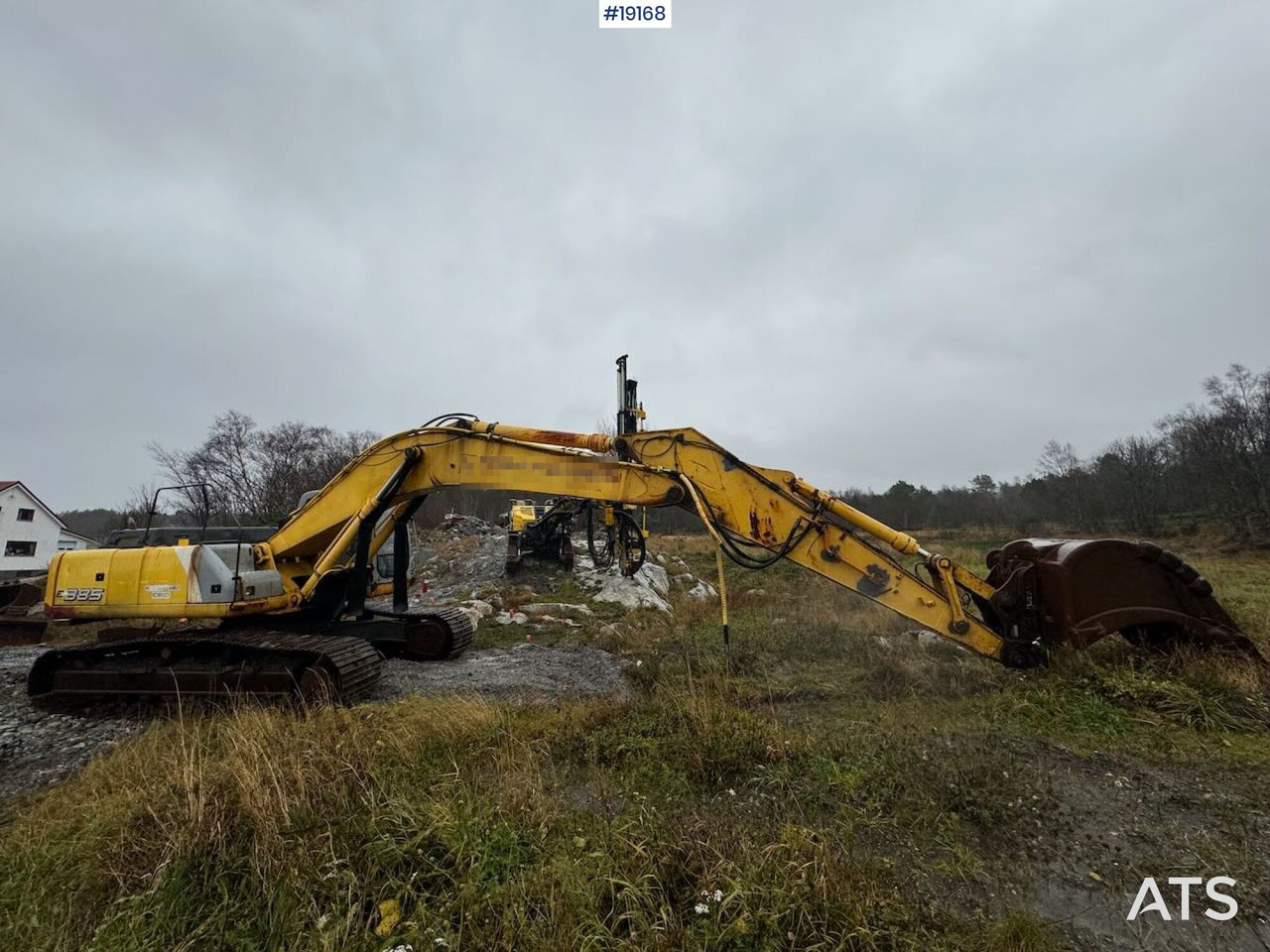 New Holland E385 - מחפר: תמונה 2 New Holland E385 - מחפר: תמונה 2