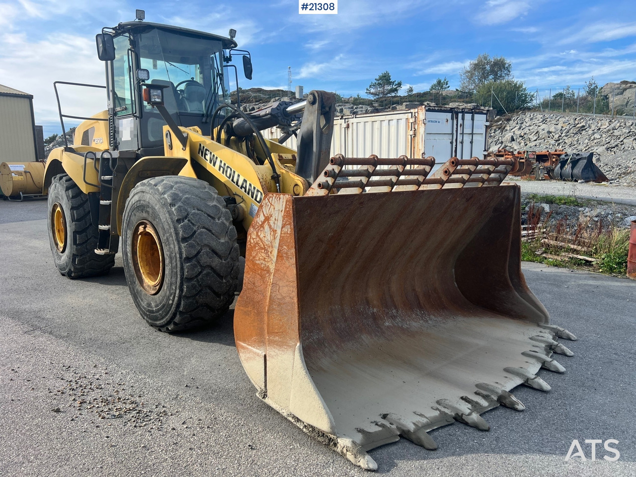 New Holland w270B - מעמיס גלגלים: תמונה 1 New Holland w270B - מעמיס גלגלים: תמונה 1