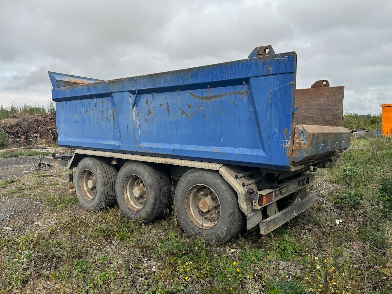 Nor-Slep Trippelkjerre. Rep objekt. - קרון נגרר עם מזהיר: תמונה 3 Nor-Slep Trippelkjerre. Rep objekt. - קרון נגרר עם מזהיר: תמונה 3