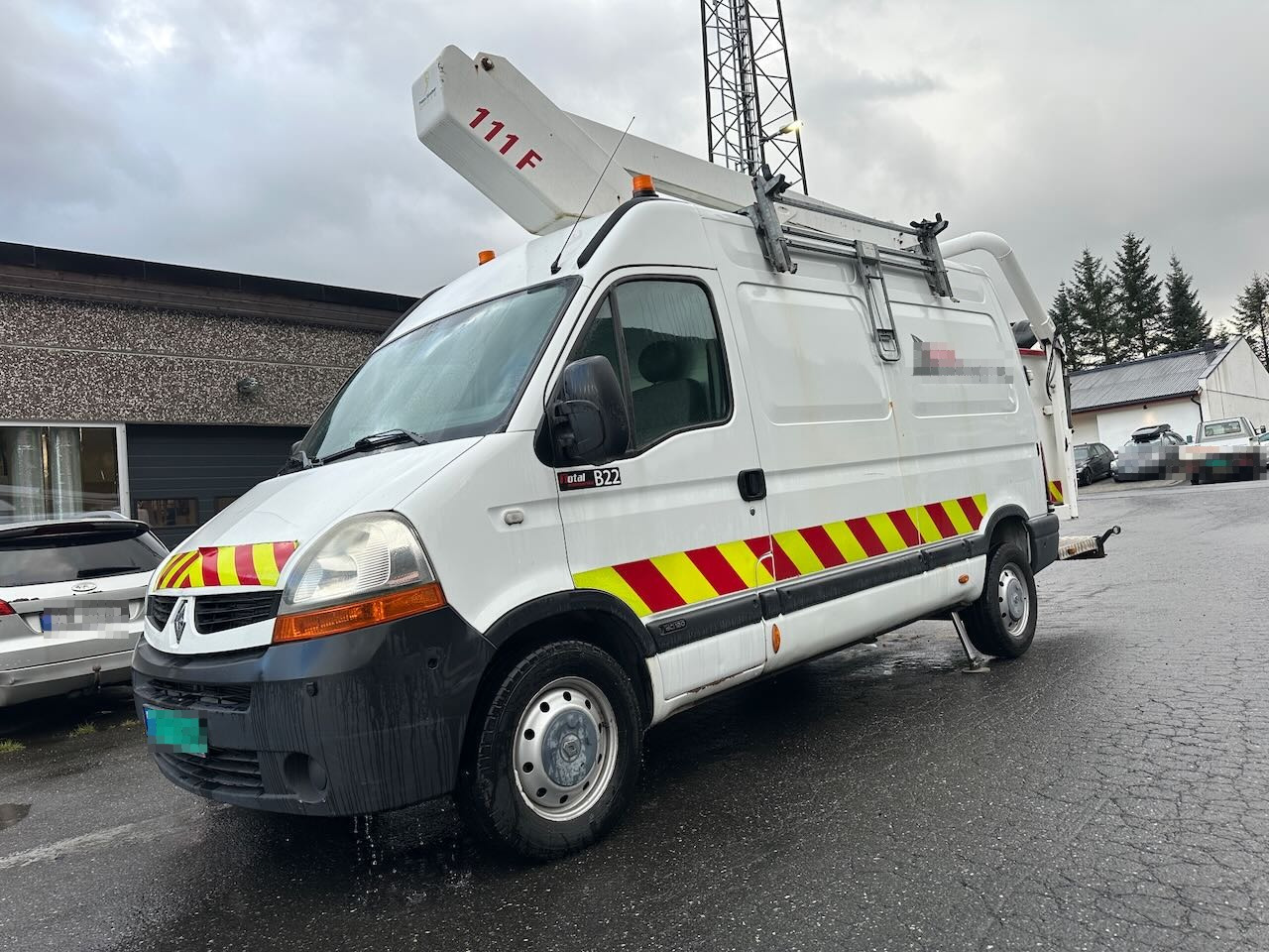 Renault Master liftbil m/ France Elevateur løftekurv. SE VIDEO - פלטפורמה אווירית מותקנת על משאית, כלי רכב מסחרי עם לוח: תמונה 1 Renault Master liftbil m/ France Elevateur løftekurv. SE VIDEO - פלטפורמה אווירית מותקנת על משאית, כלי רכב מסחרי עם לוח: תמונה 1
