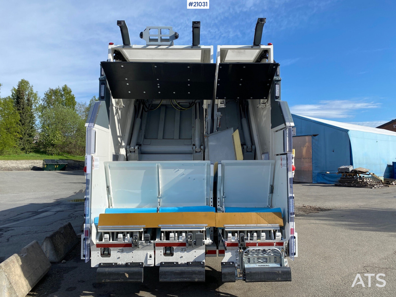 Scania P320 - משאית אשפה: תמונה 4 Scania P320 - משאית אשפה: תמונה 4