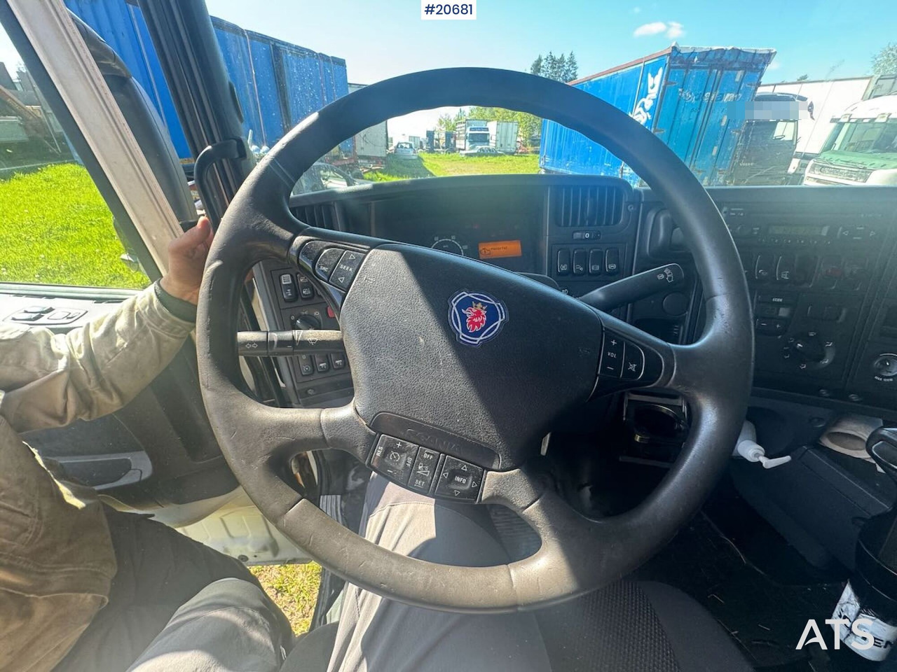 מוביל מכולות/ משאית החלפת גוף Scania R420: תמונה 18