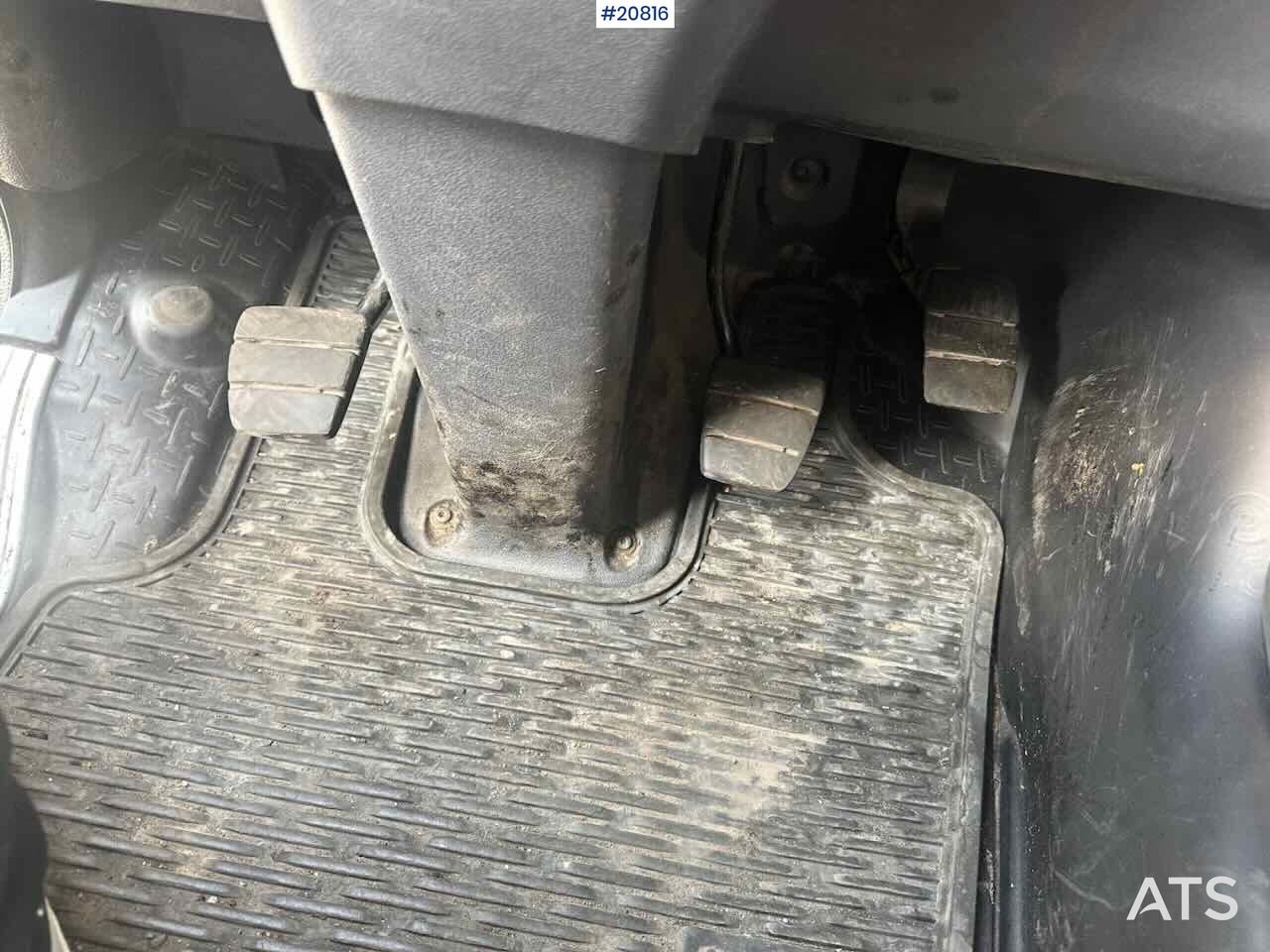 משאית תיבה Scania R480: תמונה 24