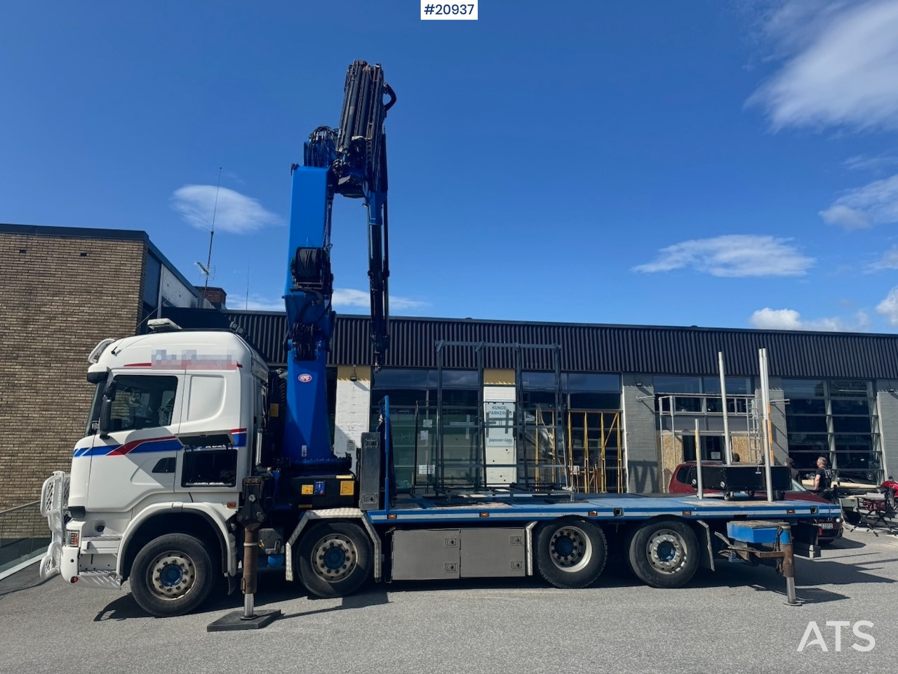 Scania R620 - משאית צד נופל/ שטוחה, משאית מנוף: תמונה 2 Scania R620 - משאית צד נופל/ שטוחה, משאית מנוף: תמונה 2