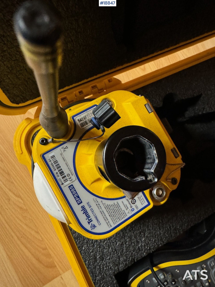 Trimble GPS - מכונת בנייה: תמונה 4 Trimble GPS - מכונת בנייה: תמונה 4