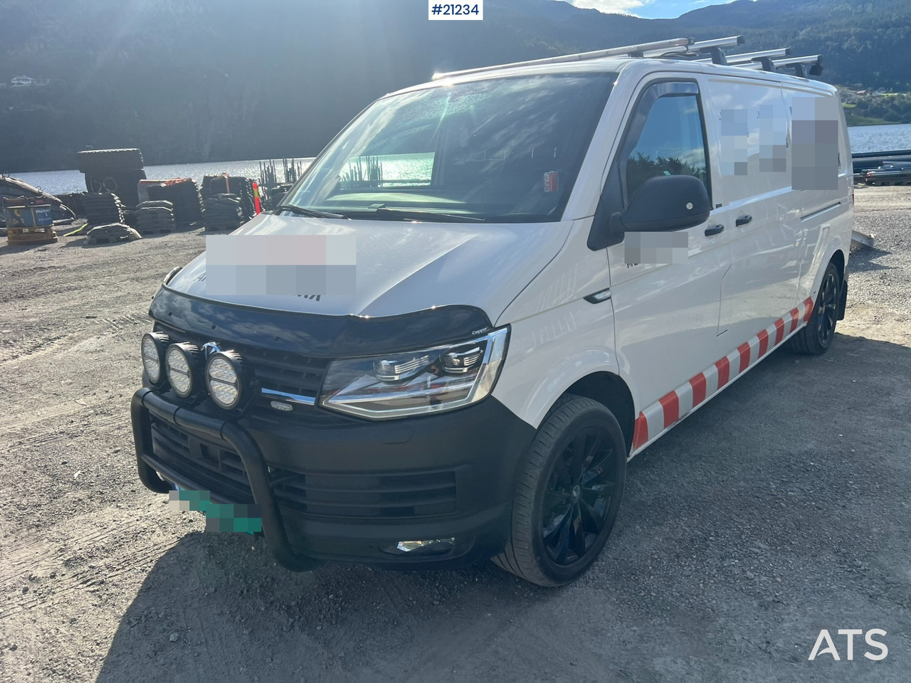 כלי רכב מסחרי עם לוח Volkswagen TRANSPORTER: תמונה 22