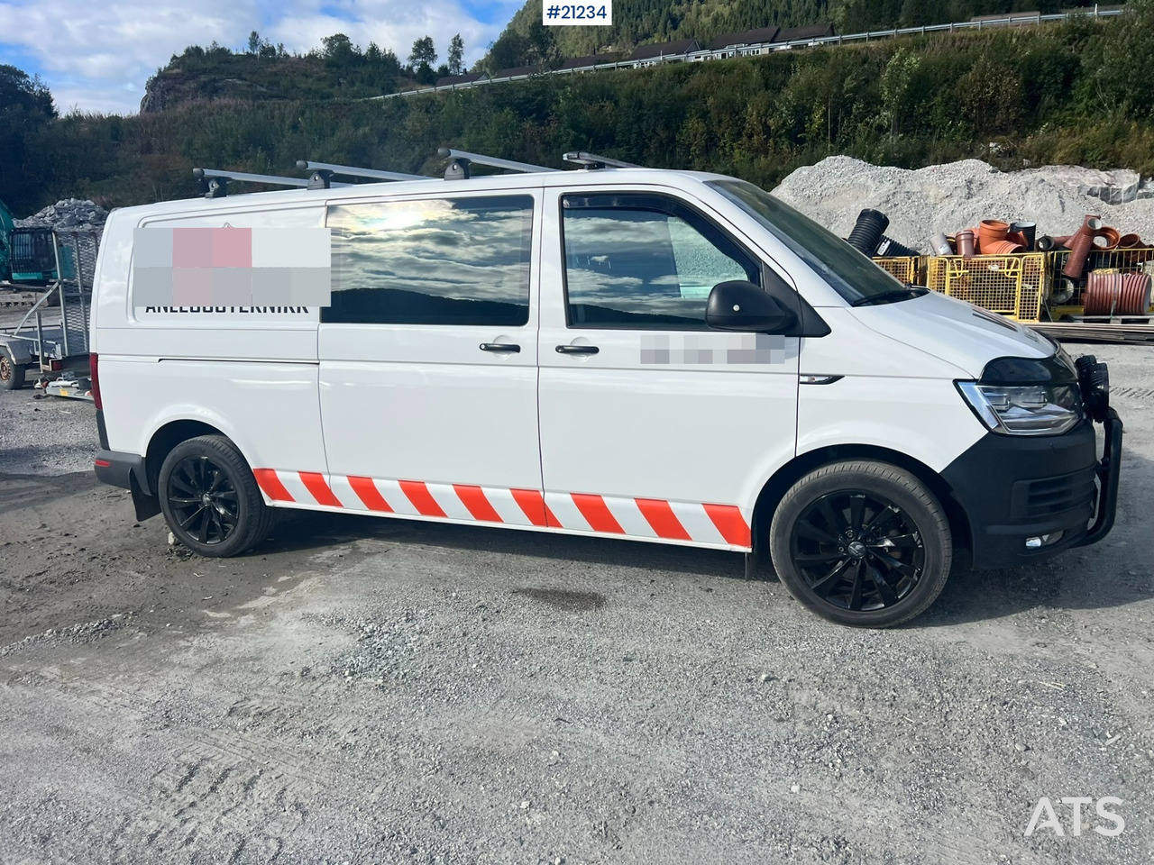 כלי רכב מסחרי עם לוח Volkswagen TRANSPORTER: תמונה 9