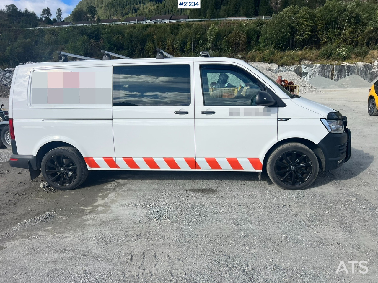 כלי רכב מסחרי עם לוח Volkswagen TRANSPORTER: תמונה 10