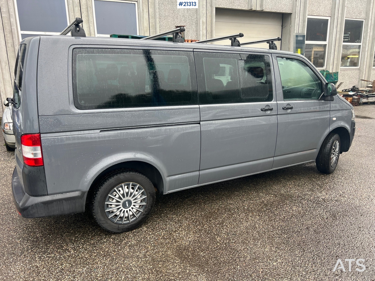 Volkswagen kombi 9 seter - מיניבוס, כלי רכב מסחרי לנוסעים: תמונה 3 Volkswagen kombi 9 seter - מיניבוס, כלי רכב מסחרי לנוסעים: תמונה 3