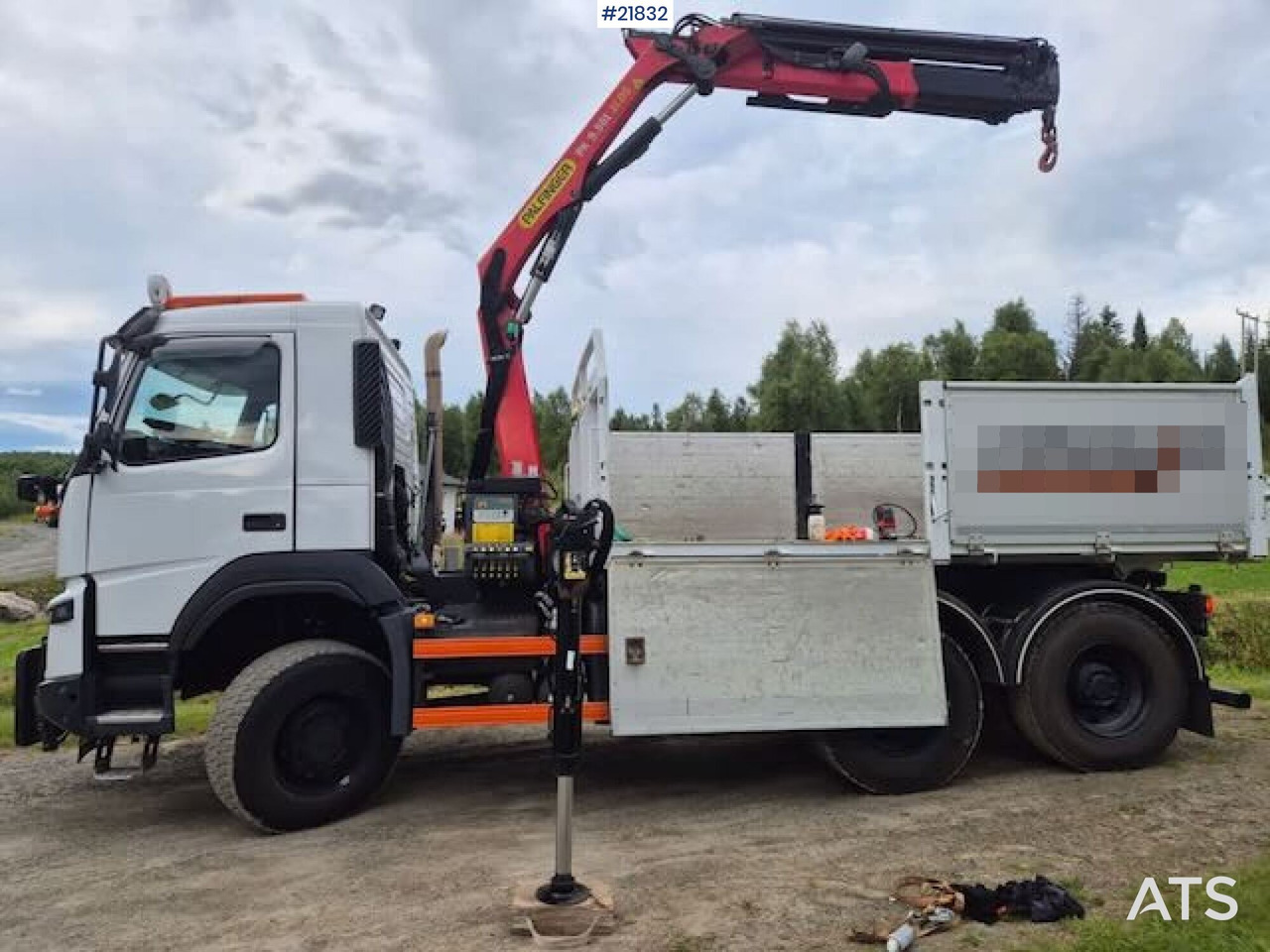 Volvo 2019 Volvo FMX 6x6 brøyterigget tippbil m/ 9,5 t/m kran, 2 sett dekk og lettkasse - מזהיר: תמונה 4 Volvo 2019 Volvo FMX 6x6 brøyterigget tippbil m/ 9,5 t/m kran, 2 sett dekk og lettkasse - מזהיר: תמונה 4