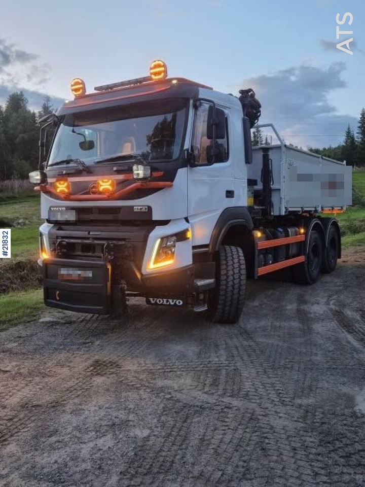 Volvo 2019 Volvo FMX 6x6 brøyterigget tippbil m/ 9,5 t/m kran, 2 sett dekk og lettkasse - מזהיר: תמונה 1 Volvo 2019 Volvo FMX 6x6 brøyterigget tippbil m/ 9,5 t/m kran, 2 sett dekk og lettkasse - מזהיר: תמונה 1