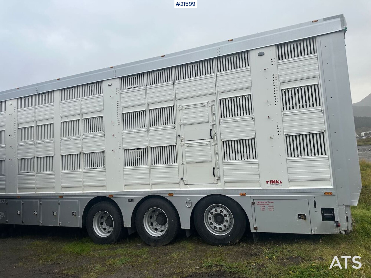 Volvo 540 8x4 dyrebil m/ Finkl påbygg, onspot og godkjent til 225 dyr - משאית להובלת בעלי חיים: תמונה 5 Volvo 540 8x4 dyrebil m/ Finkl påbygg, onspot og godkjent til 225 dyr - משאית להובלת בעלי חיים: תמונה 5