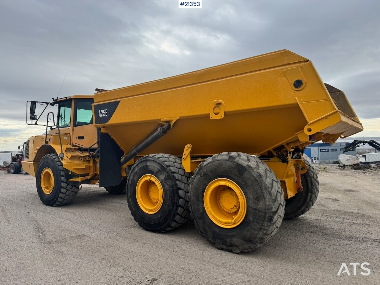 Volvo A25E Dumper - מסיר פסולת מפרקי: תמונה 4 Volvo A25E Dumper - מסיר פסולת מפרקי: תמונה 4