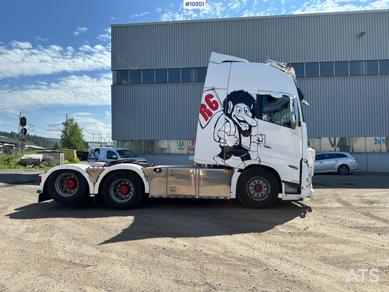 Volvo FH 750 - יחידת טרקטור: תמונה 2 Volvo FH 750 - יחידת טרקטור: תמונה 2