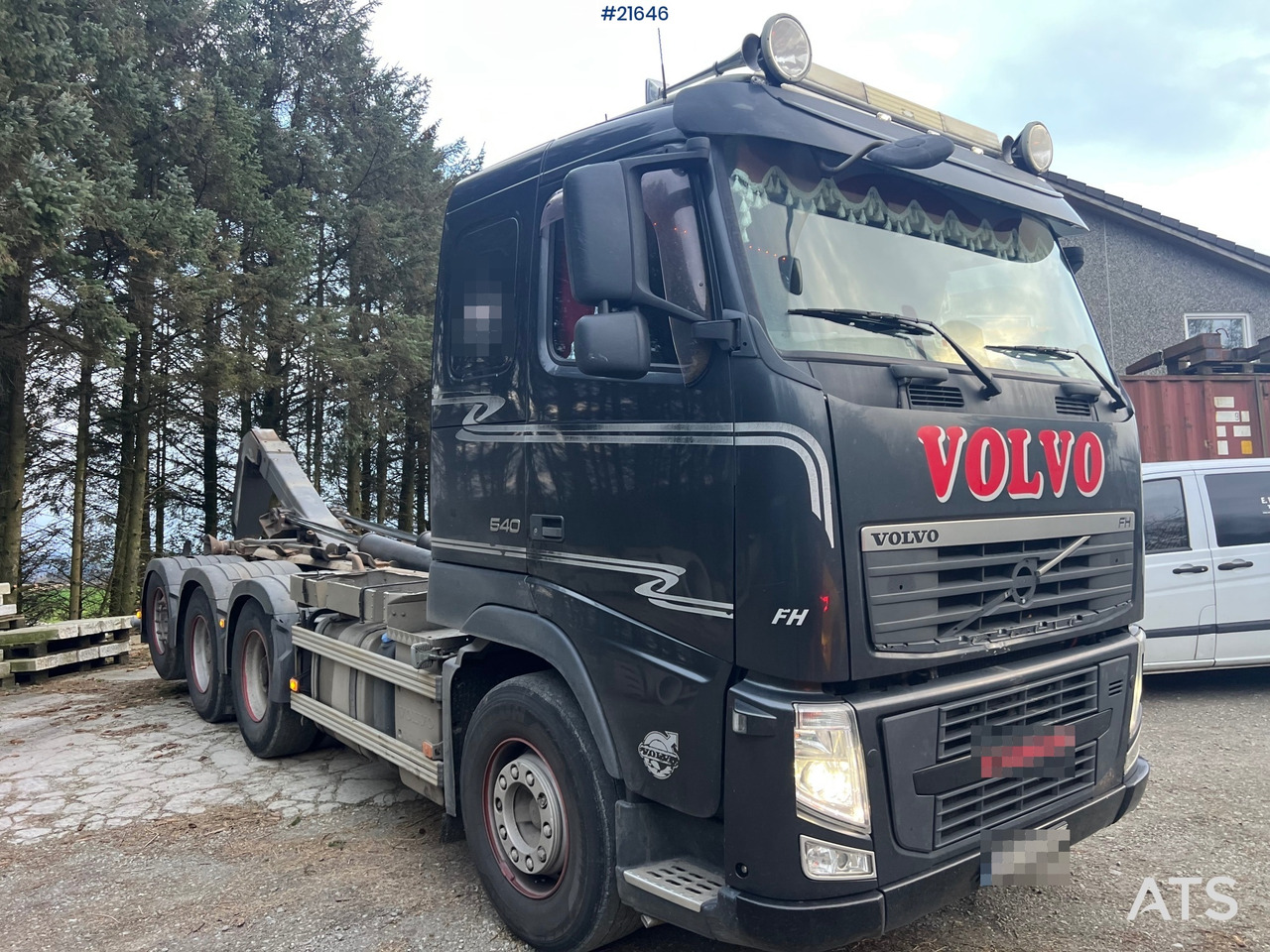 Volvo FH13 8x4 tridem krokbil m/ 20t Hiab krok og opplegg for kran - משאית מנוף: תמונה 3 Volvo FH13 8x4 tridem krokbil m/ 20t Hiab krok og opplegg for kran - משאית מנוף: תמונה 3