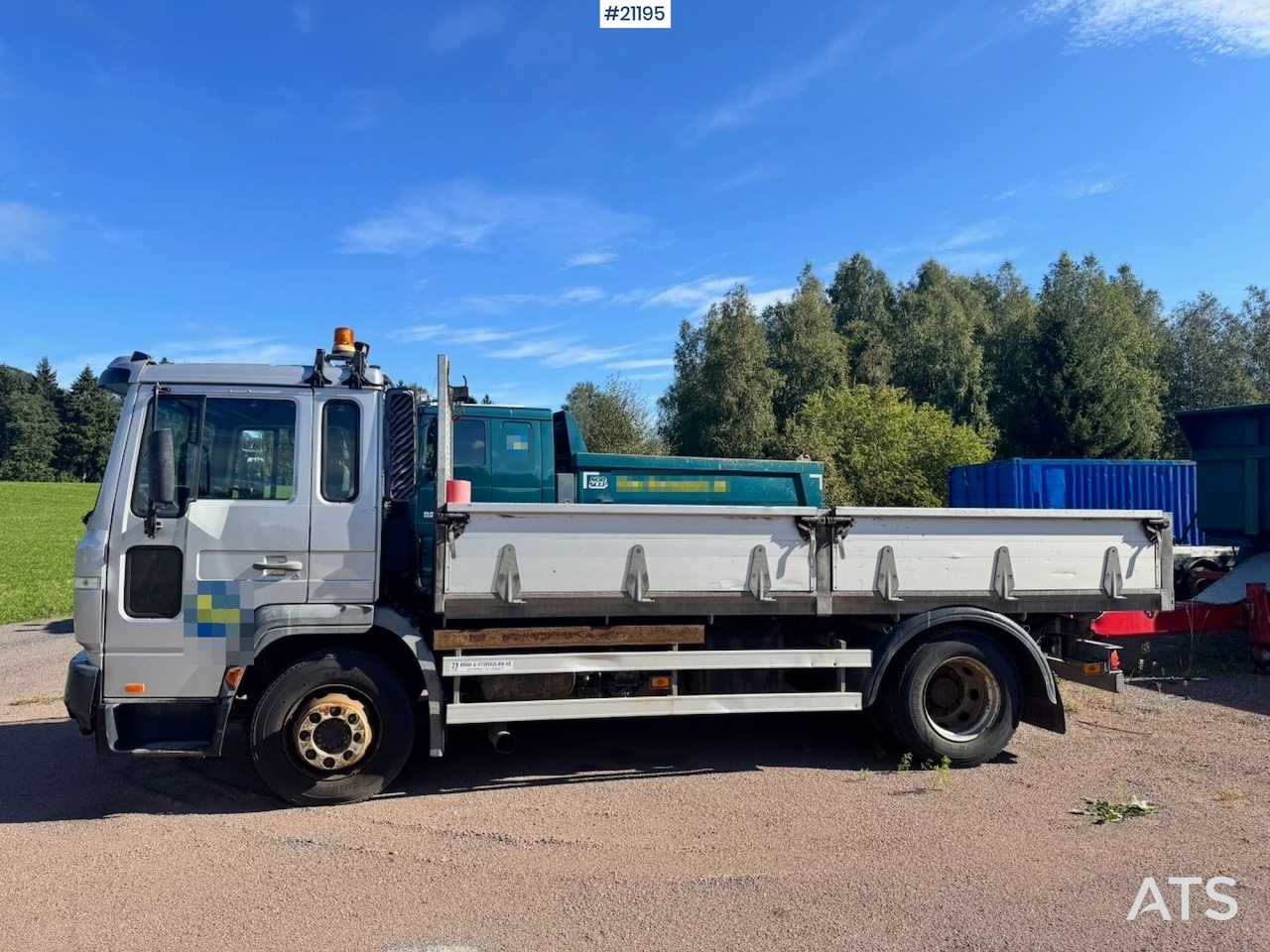 Volvo FL250 - משאית צד נופל/ שטוחה: תמונה 3 Volvo FL250 - משאית צד נופל/ שטוחה: תמונה 3