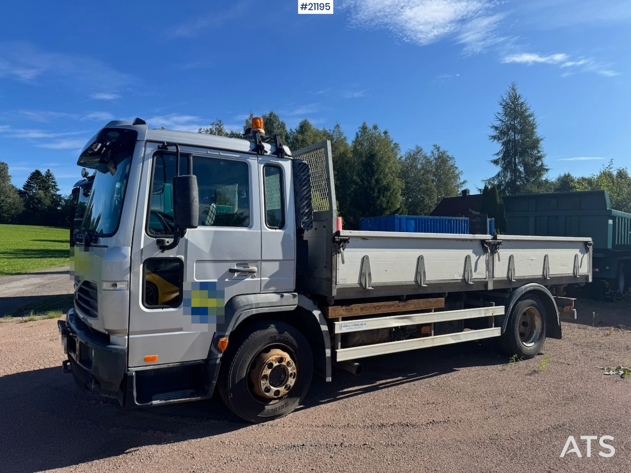 Volvo FL250 - משאית צד נופל/ שטוחה: תמונה 2 Volvo FL250 - משאית צד נופל/ שטוחה: תמונה 2