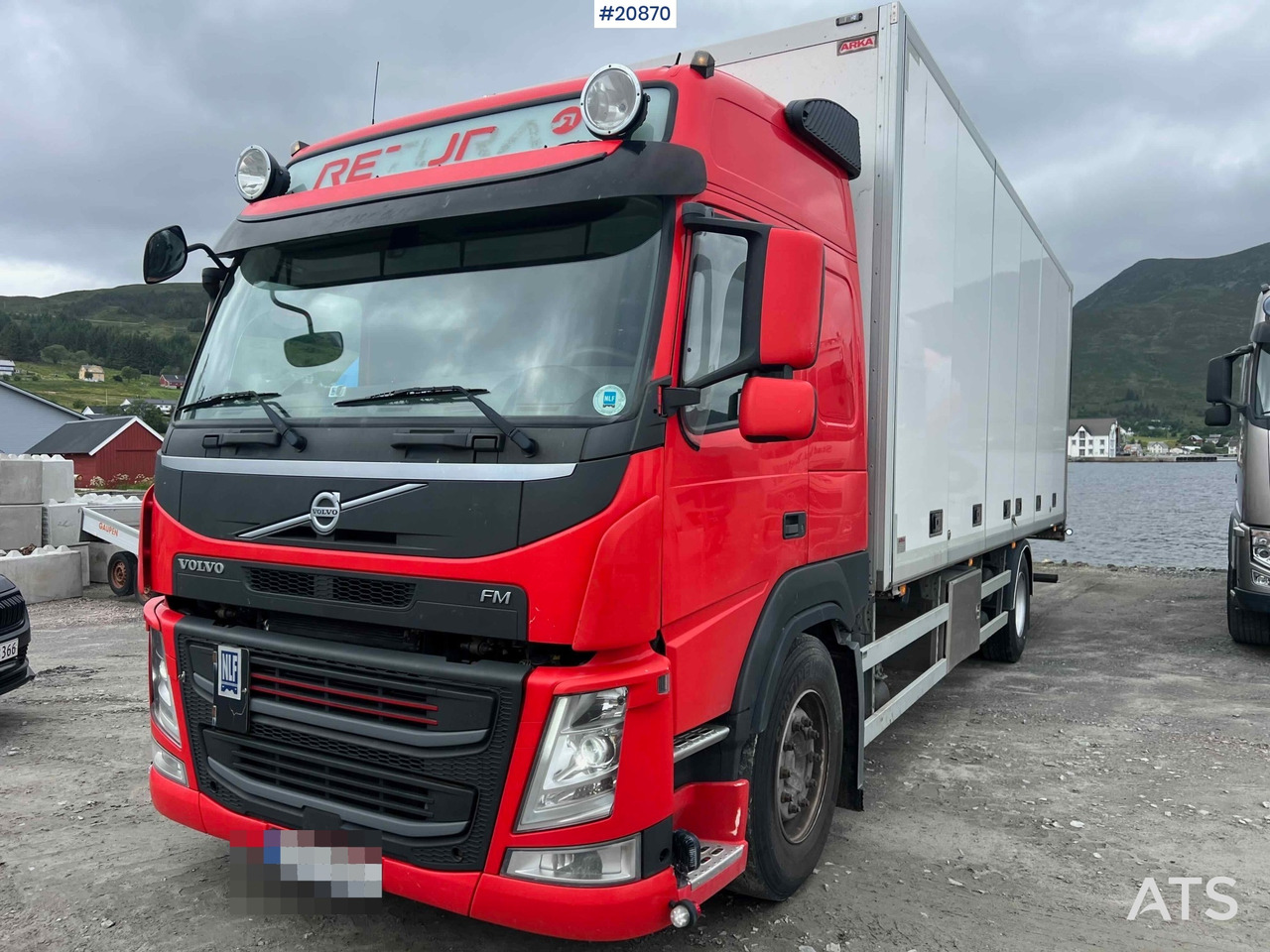Volvo FM 330 - משאית תיבה: תמונה 2 Volvo FM 330 - משאית תיבה: תמונה 2