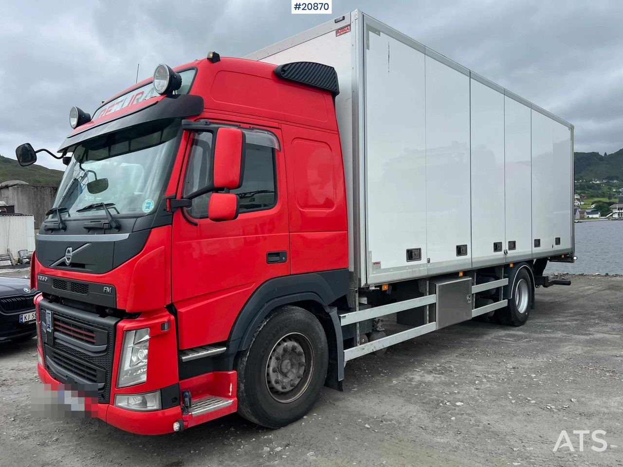 Volvo FM 330 - משאית תיבה: תמונה 1 Volvo FM 330 - משאית תיבה: תמונה 1