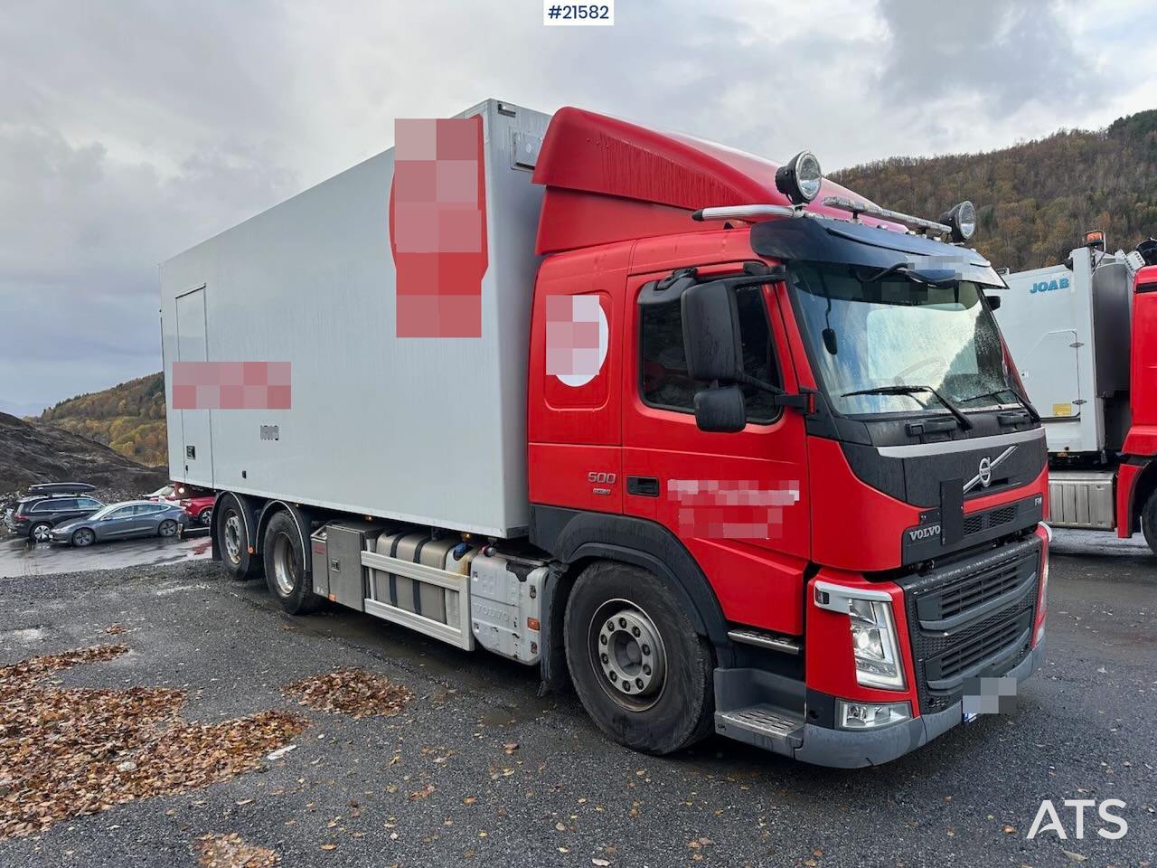 Volvo FM 500 6x2 skapbil m/ full sideåpning og lift. - משאית תיבה: תמונה 5 Volvo FM 500 6x2 skapbil m/ full sideåpning og lift. - משאית תיבה: תמונה 5