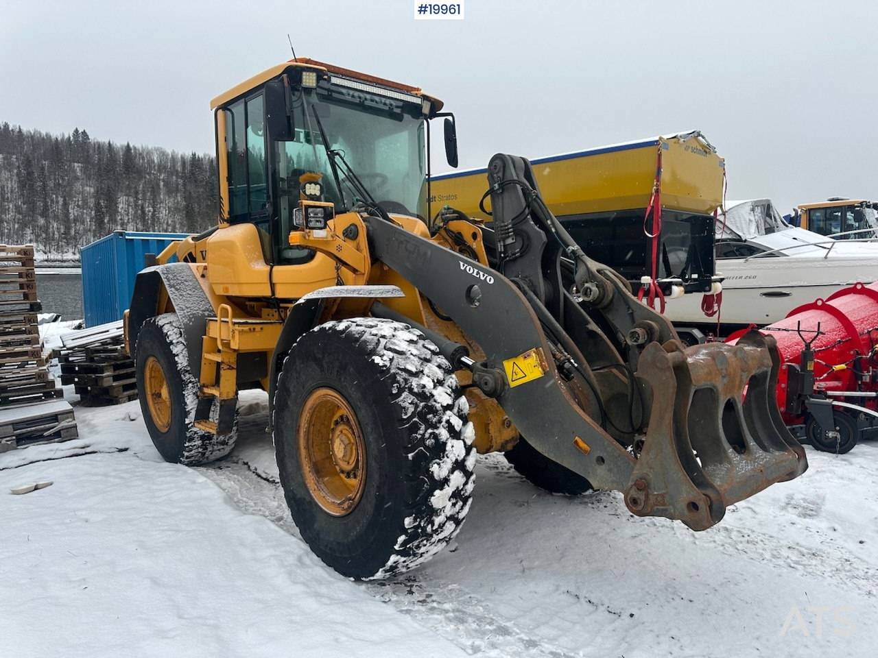 Volvo L90F - מעמיס גלגלים: תמונה 2 Volvo L90F - מעמיס גלגלים: תמונה 2