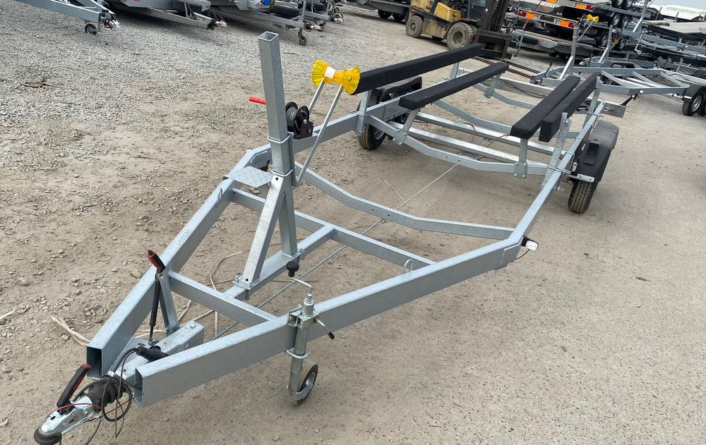 Boro PRZYCZEPA PODŁODZIOWA STYL AMERYKAŃSKI 7,80M - נגרר לסירה: תמונה 3 Boro PRZYCZEPA PODŁODZIOWA STYL AMERYKAŃSKI 7,80M - נגרר לסירה: תמונה 3